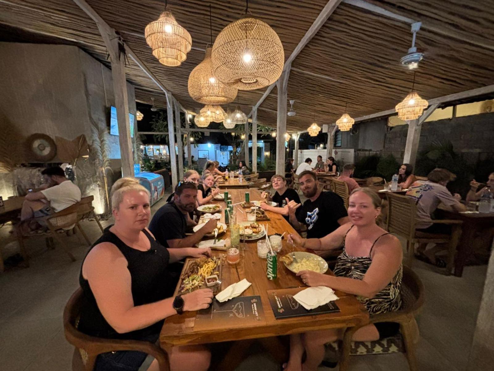 Tiki Bar And More Nusa Lembongan Exterior photo